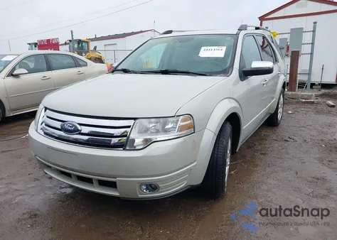 2008 Ford Taurus X Limited z USA, uszkodzony, nr VIN 1FMDK03WX8GA24428